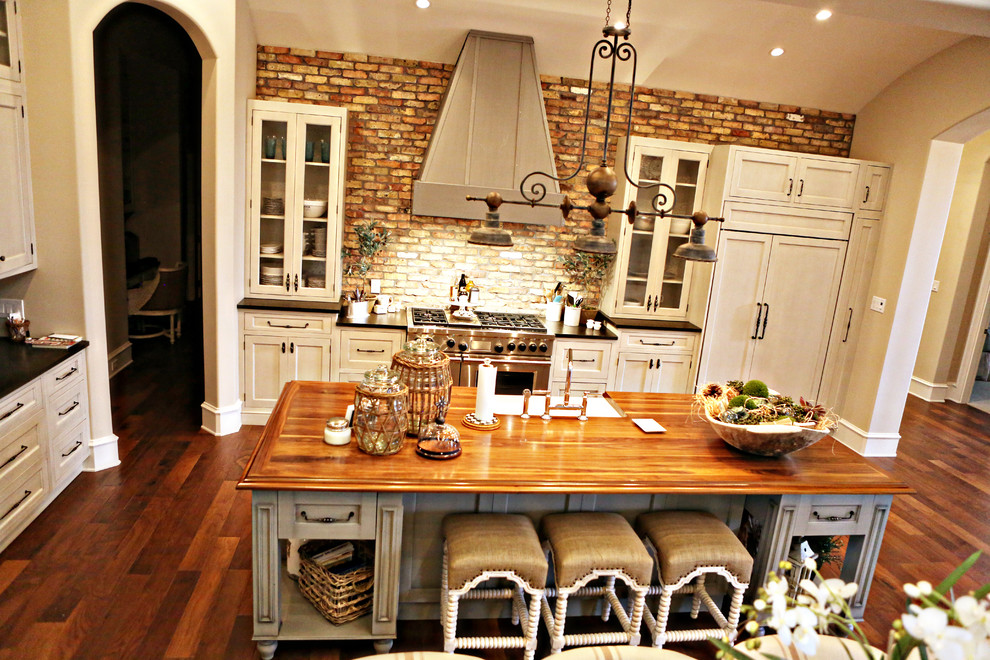 Inspiration for a rustic kitchen remodel in Austin