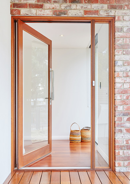 Perry Lakes contemporary-entre