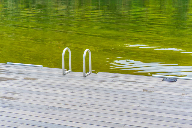 Phillips Ranch Dock (TimberTech) trendy-terrasse