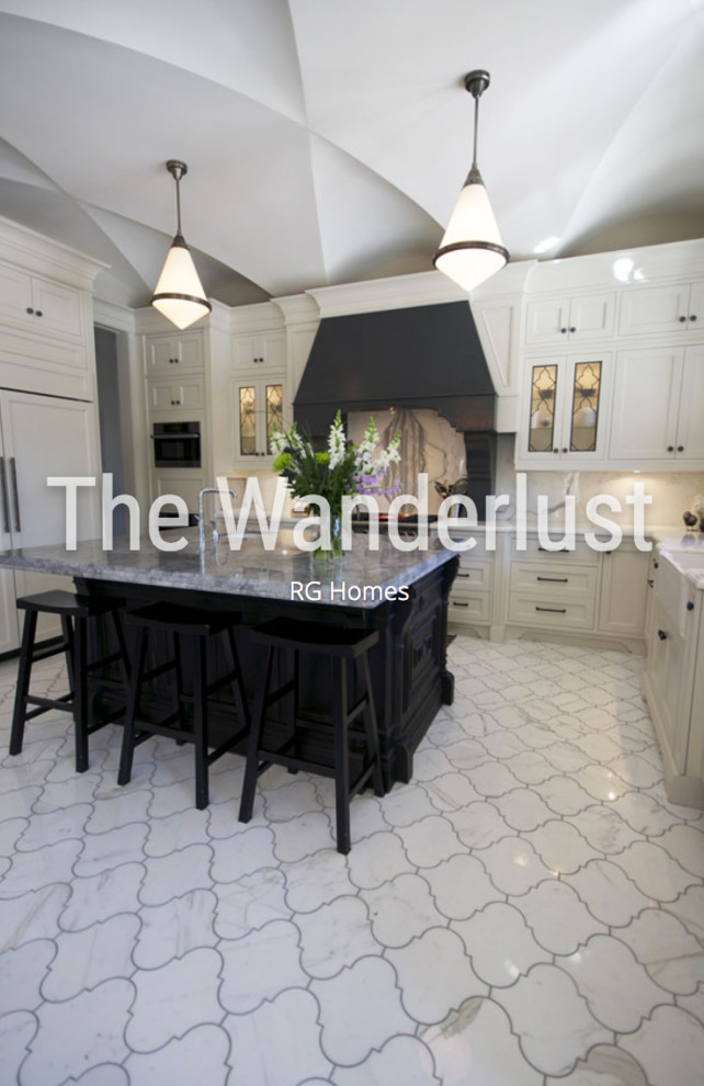 Example of a mountain style kitchen design in Toronto