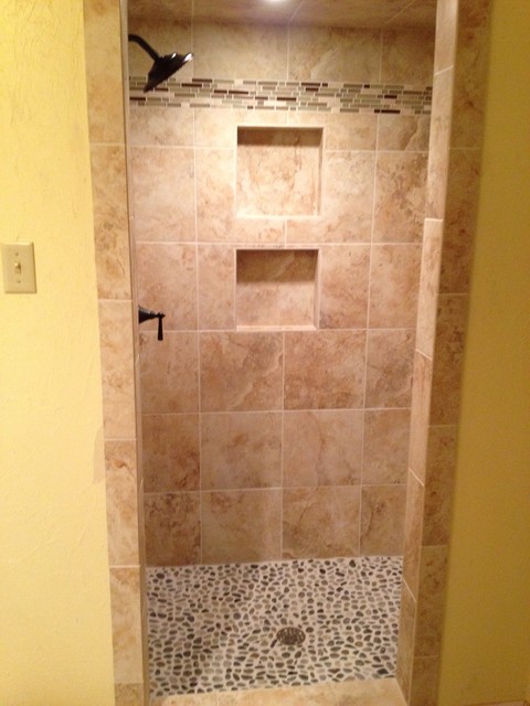 Custom shower minimalistisch-badezimmer