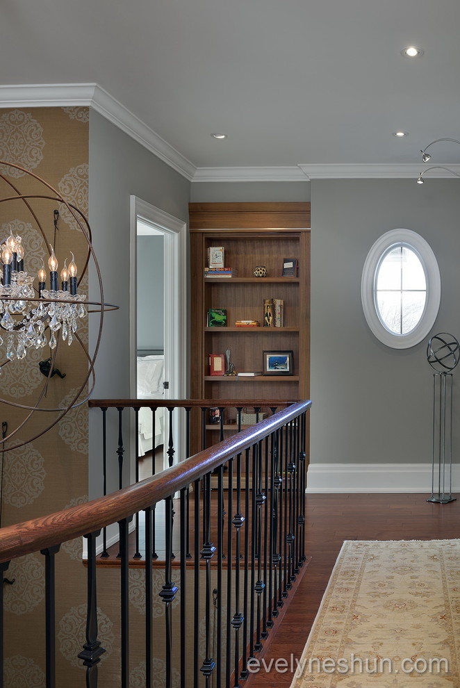 Inspiration for a mid-sized transitional home design remodel in Toronto
