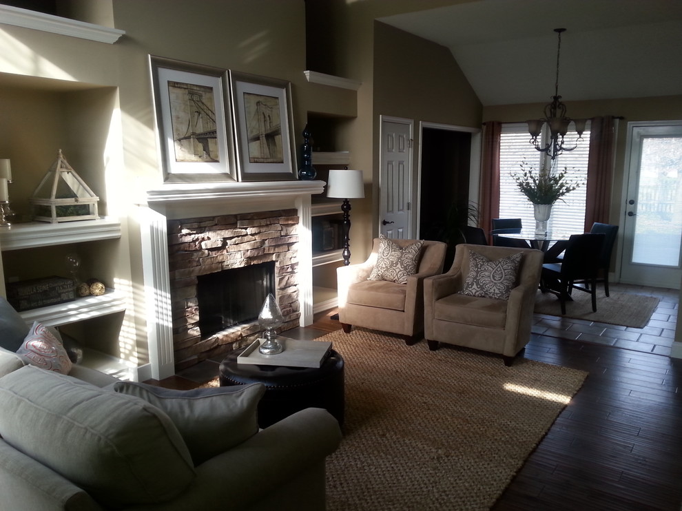 Example of a transitional living room design in Kansas City