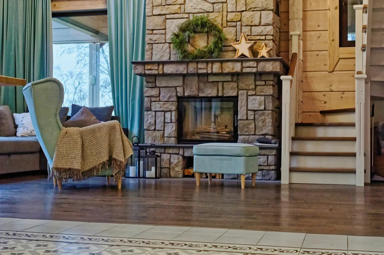 Дом на берегу озера в деревне Силино