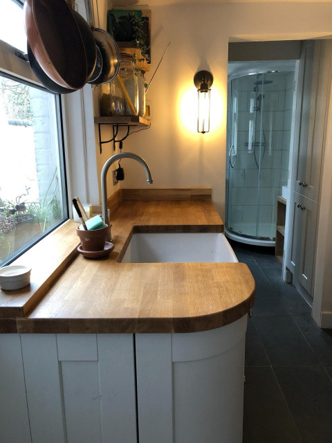 Small, Victorian terrace kitchen klassisk-koek