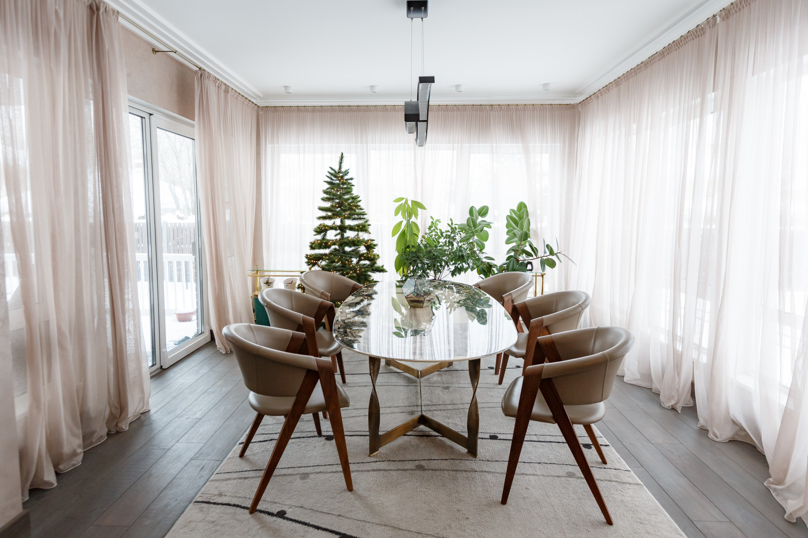 Новые Вешки, Ясеневая