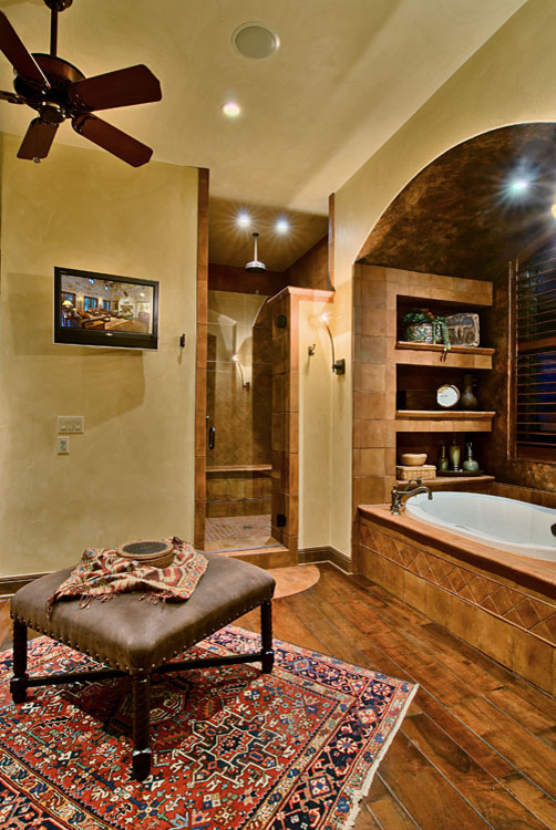 This is an example of a traditional bathroom in Austin.