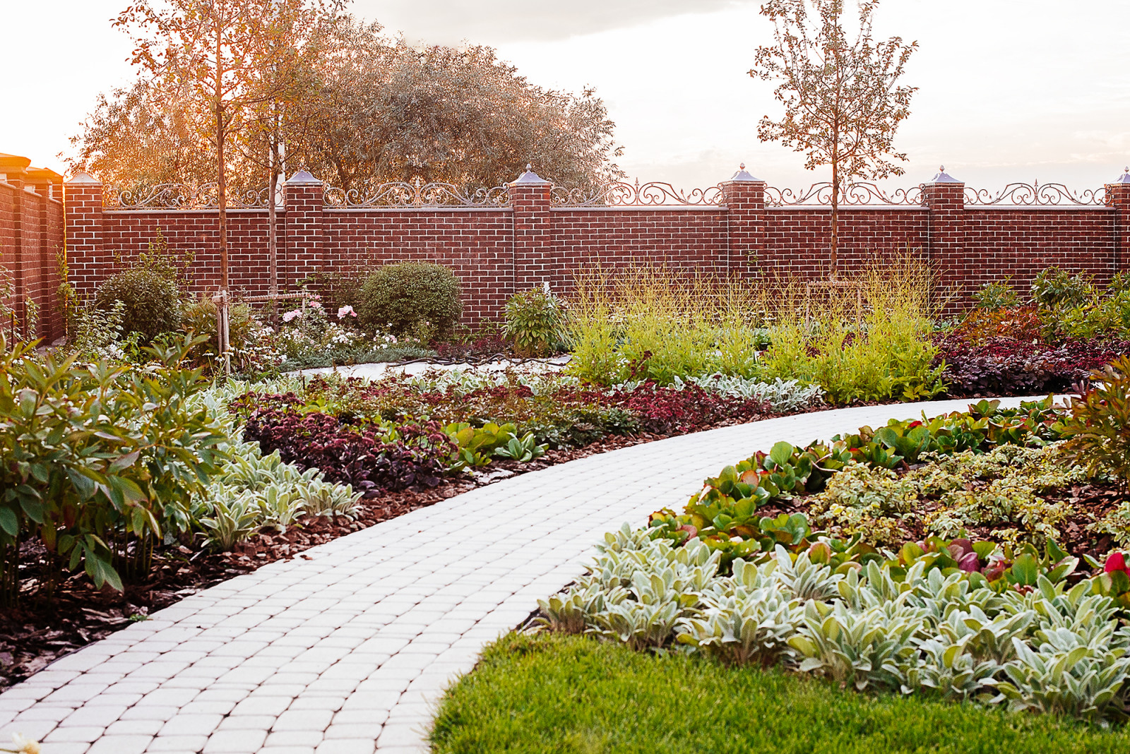 "Витражи". Серебряная медаль конкурса "Ландшафтная осень-2016"