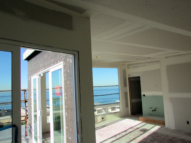 Going up in Manhattan Beach 