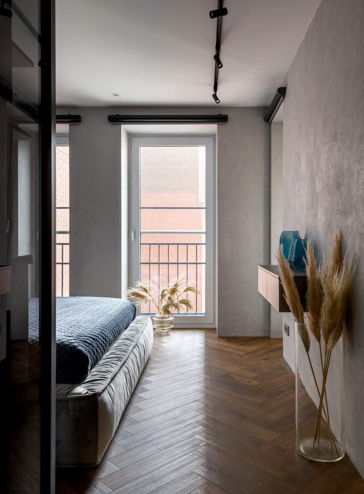 Трехкомнатная квартира с санузлом при спальне