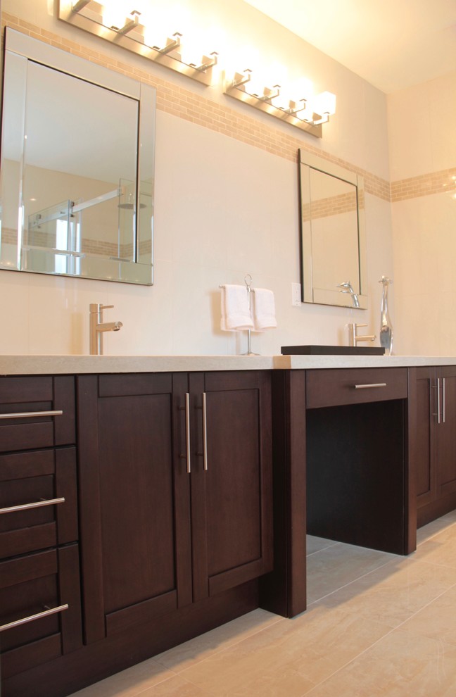 Pape Master Ensuite - Danforth, ON