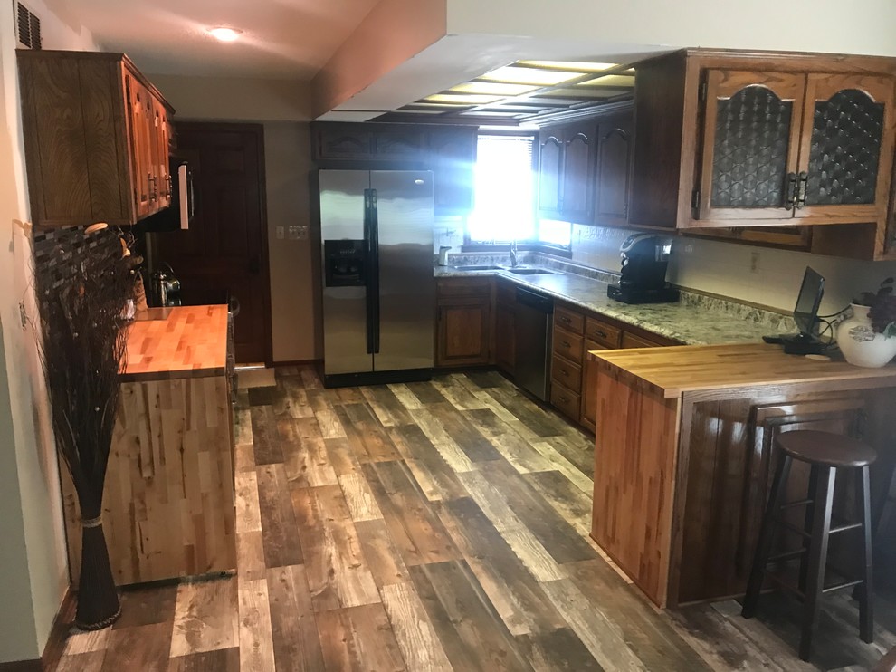 Home design - rustic home design idea in Denver