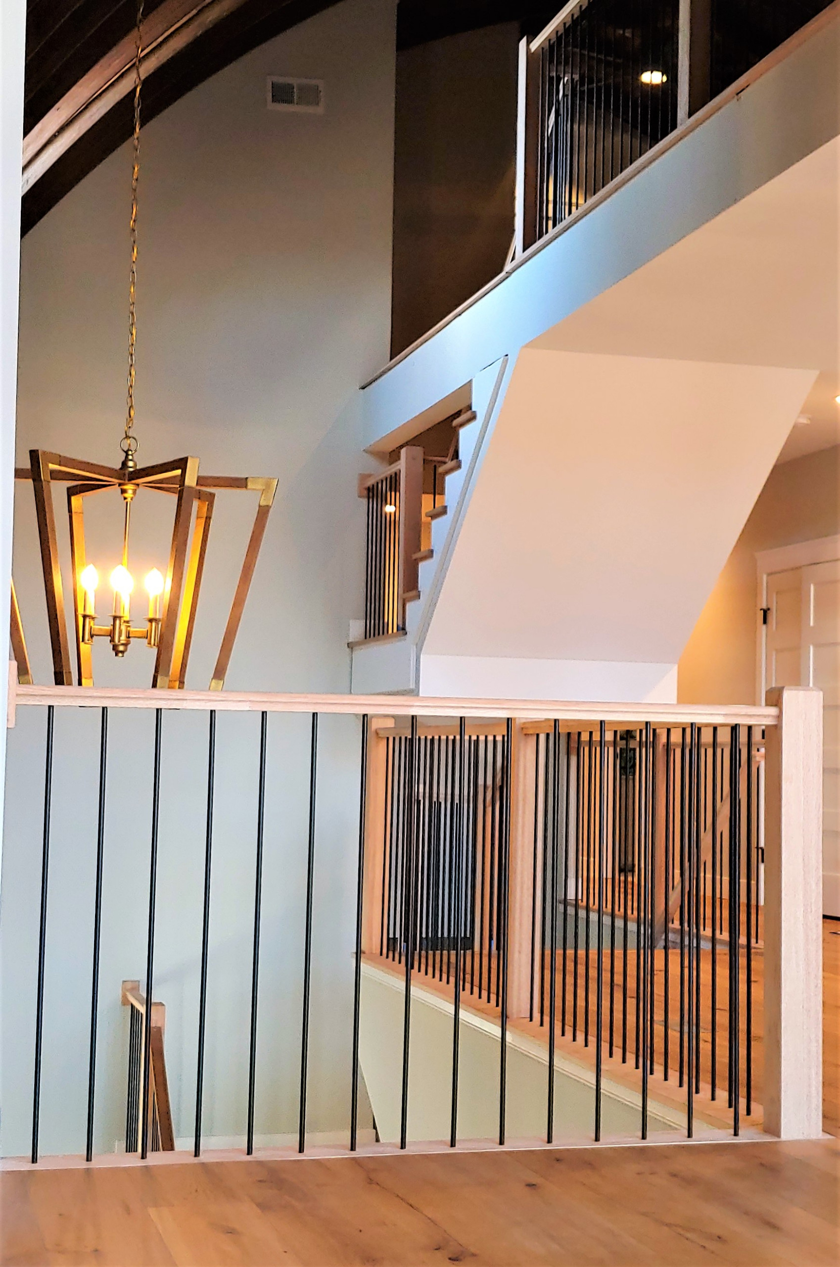 102_Straight-Freestanding Stairs/Landing in Barn Style Home, Leesburg VA 20175