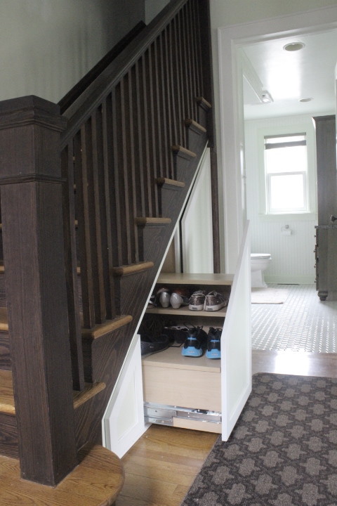 Design ideas for an arts and crafts staircase in Chicago.