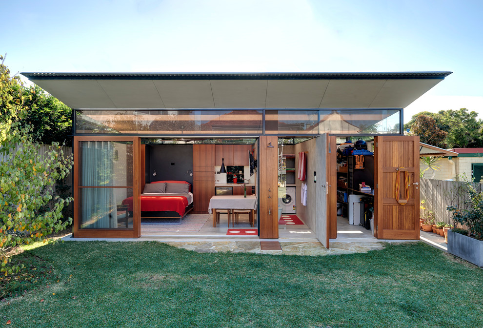 Design ideas for a small contemporary shed and granny flat in Sydney.