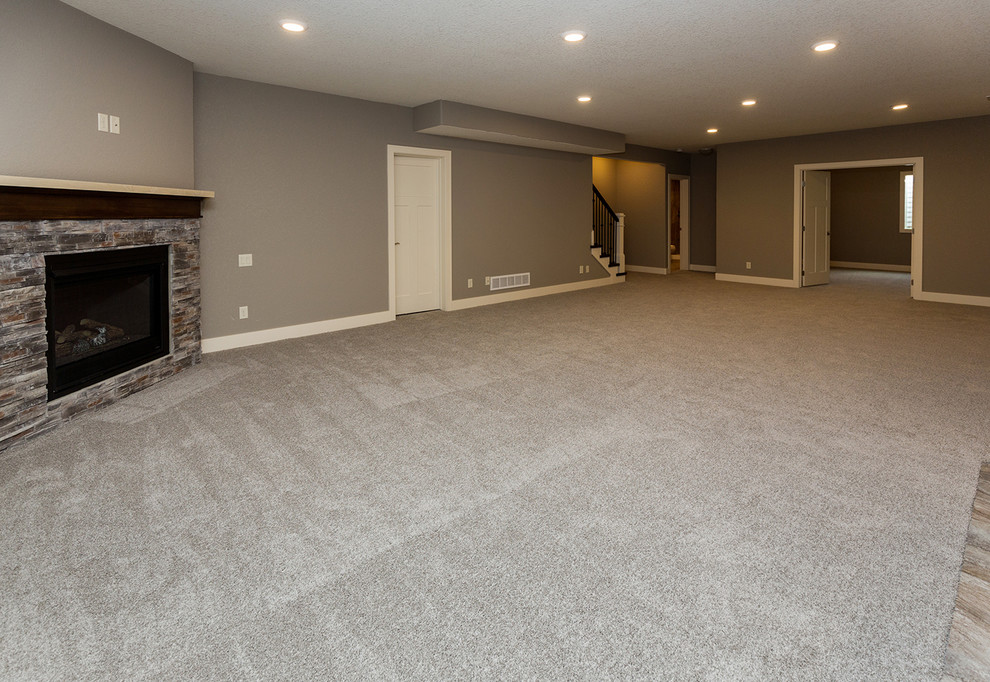 Home design - transitional home design idea