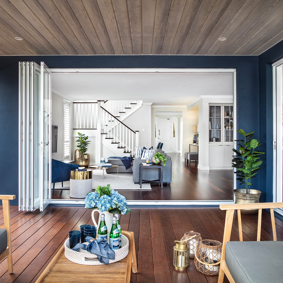 Inspiration for a coastal home design remodel in Brisbane