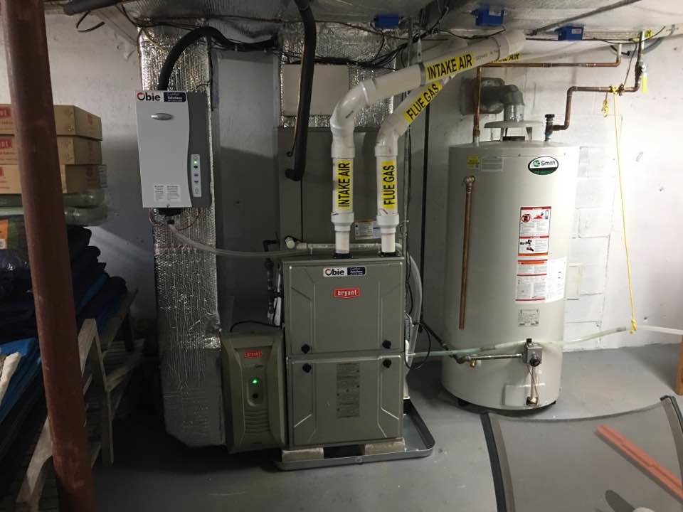 Example of a minimalist basement design in Boston