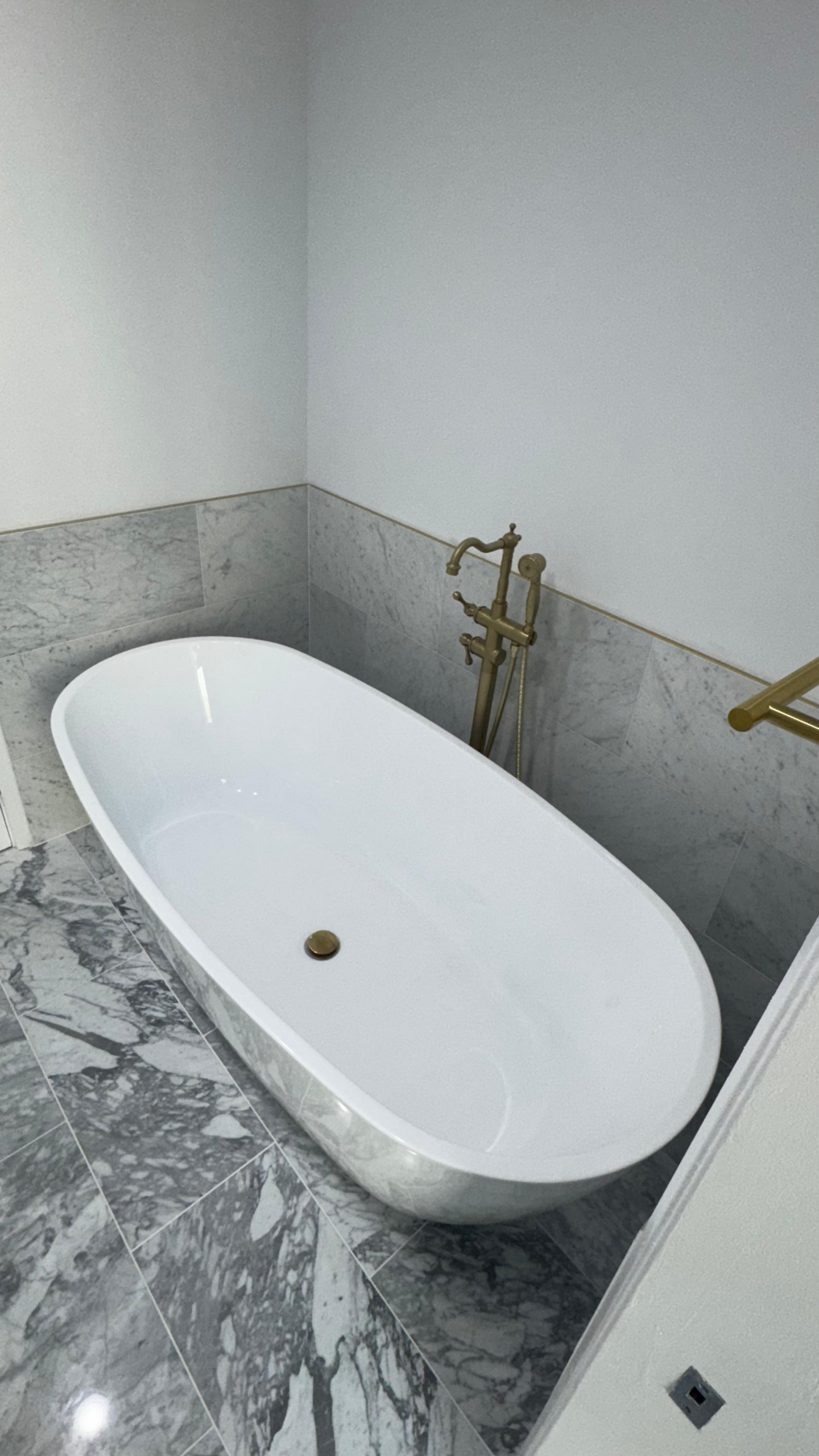 Master Bathroom - Chatsworth