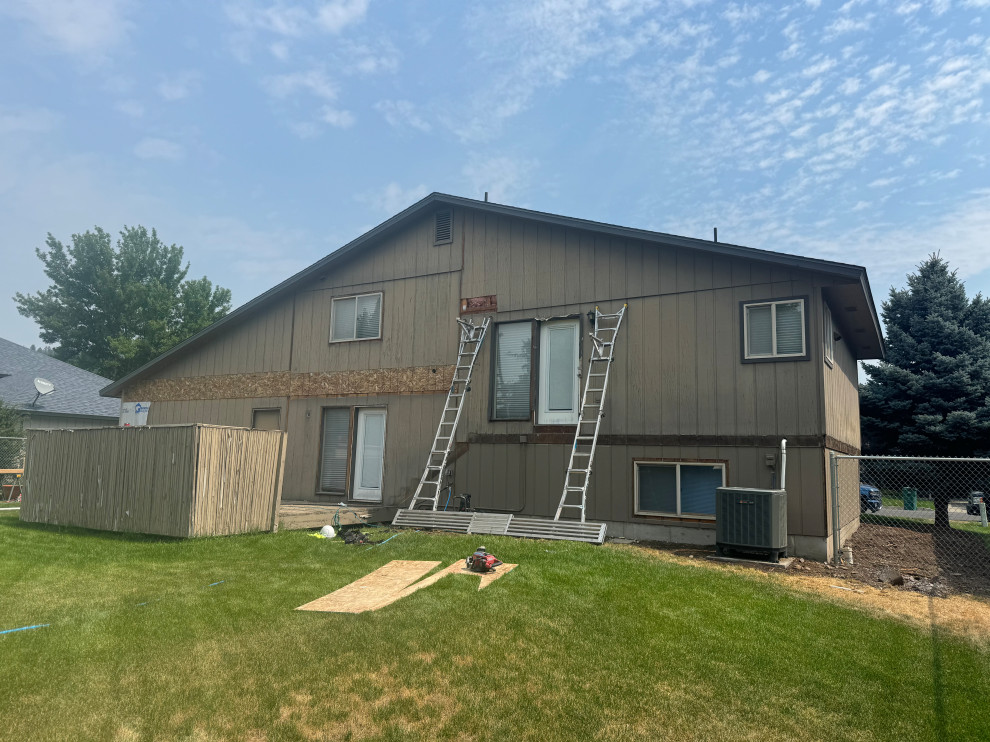 Siding, Paint & Deck