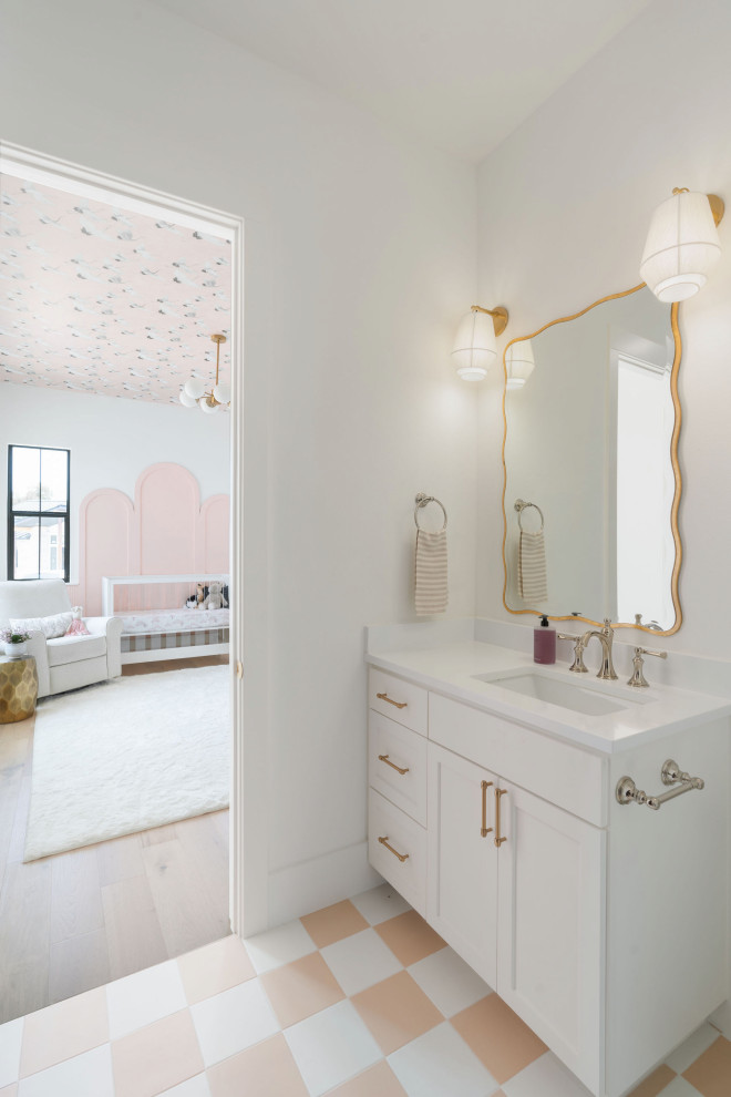Classic Modern - Transitional bathroom photo in Austin