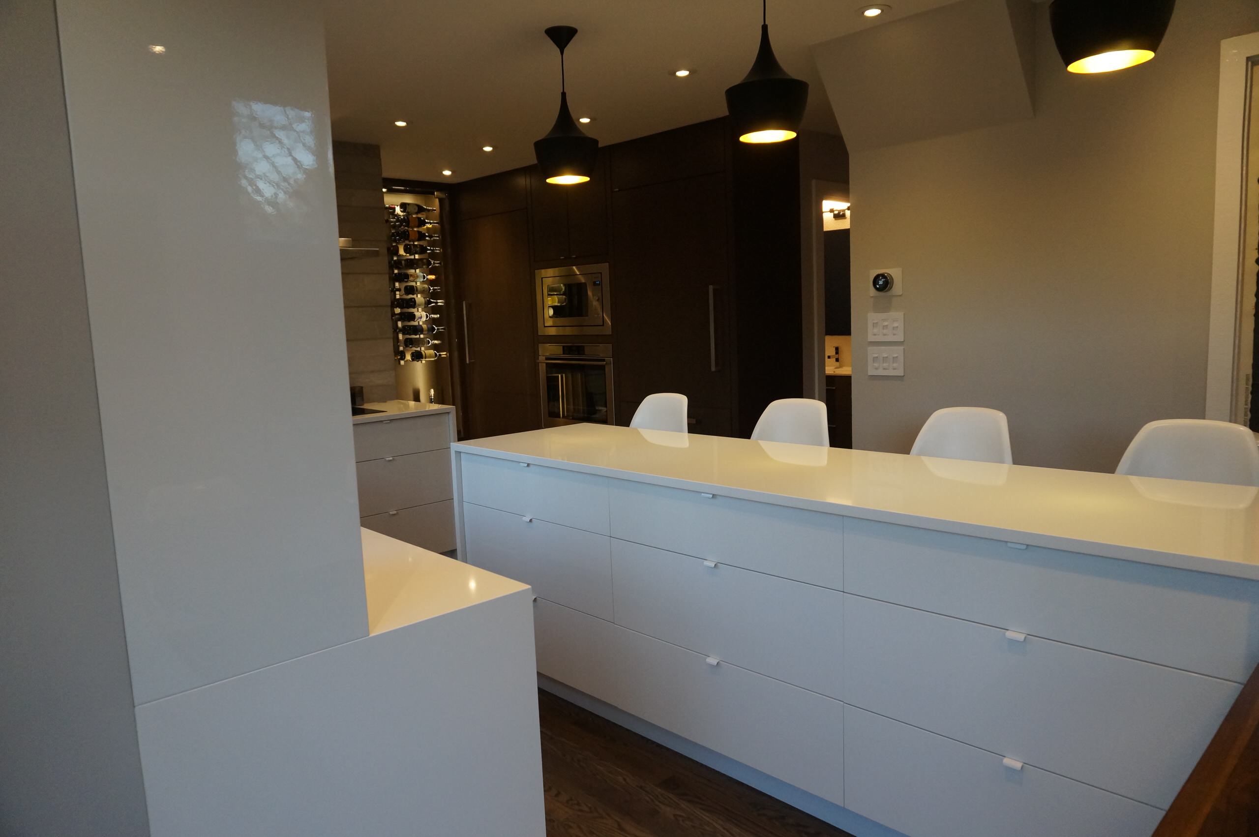Modern and Trendy- Kitsilano Townhouse