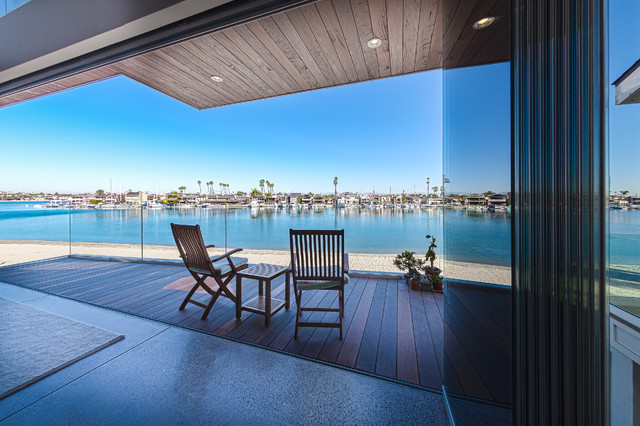 Long Beach, CA modern-terrasse