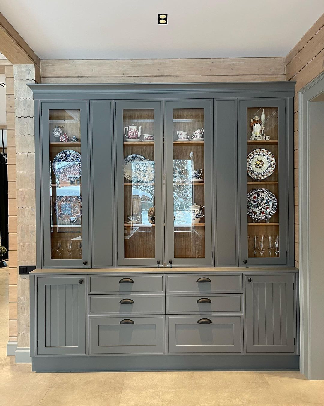 Кухня в загородный дом