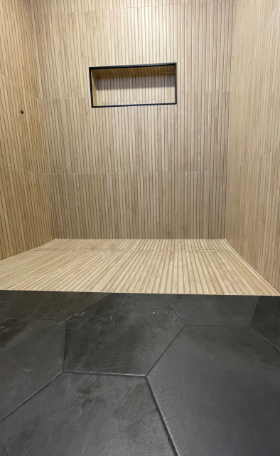 Large format tile work minimalistisch-badezimmer