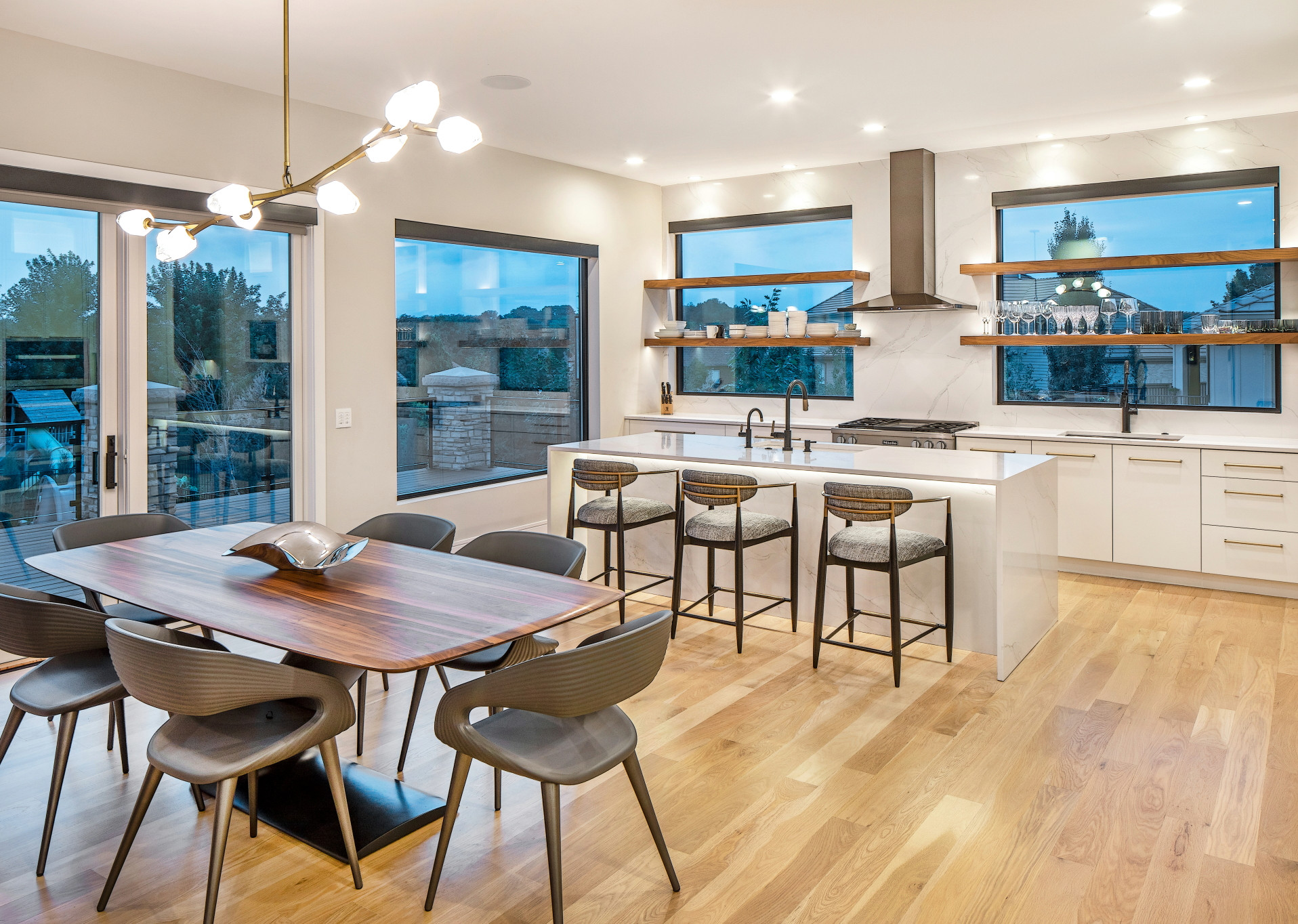 Contemporary Linden Estates