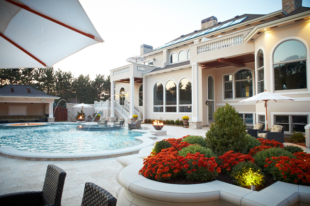 Backyard Luxury Resort klassisk-pool