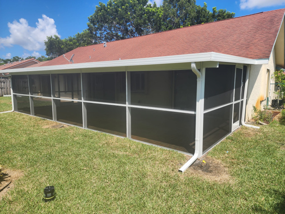 Exterior Aluminum Screen Room and Roof System