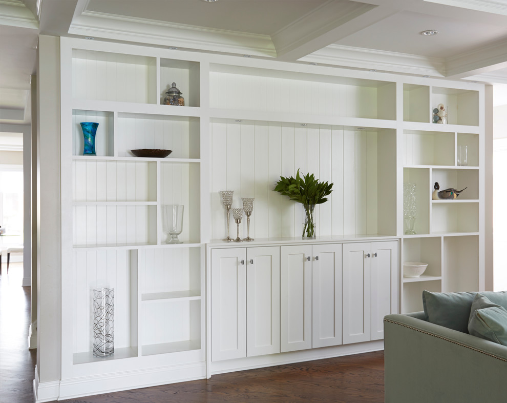 Example of a mid-sized transitional u-shaped medium tone wood floor eat-in kitchen design in Chicago with an undermount sink, shaker cabinets, white cabinets, solid surface countertops, blue backsplash, stone tile backsplash, stainless steel appliances and an island