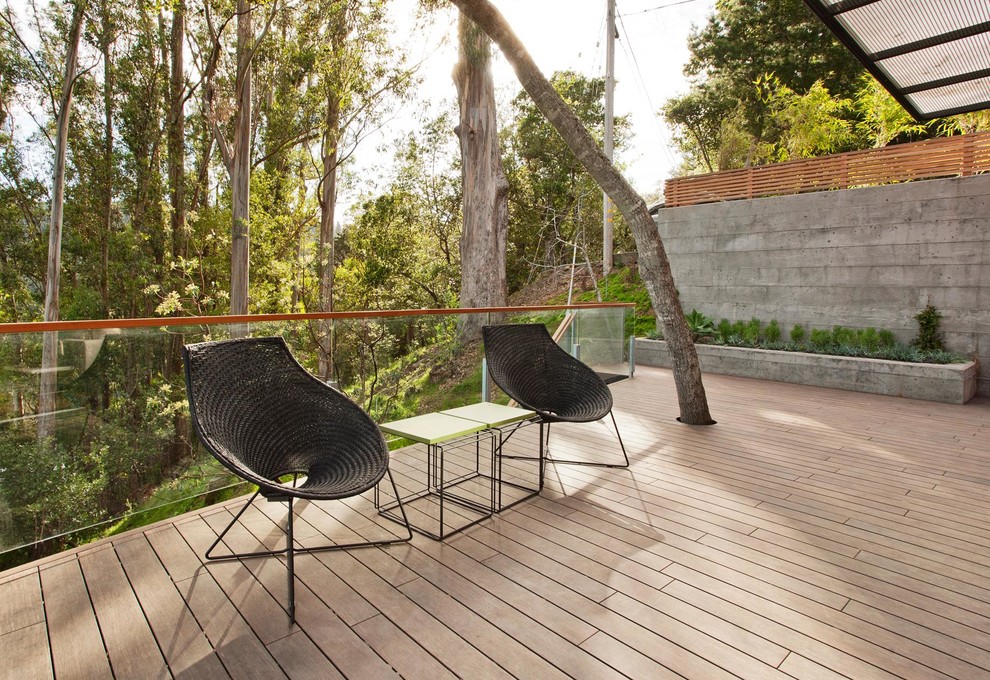 Trendy deck photo in San Francisco