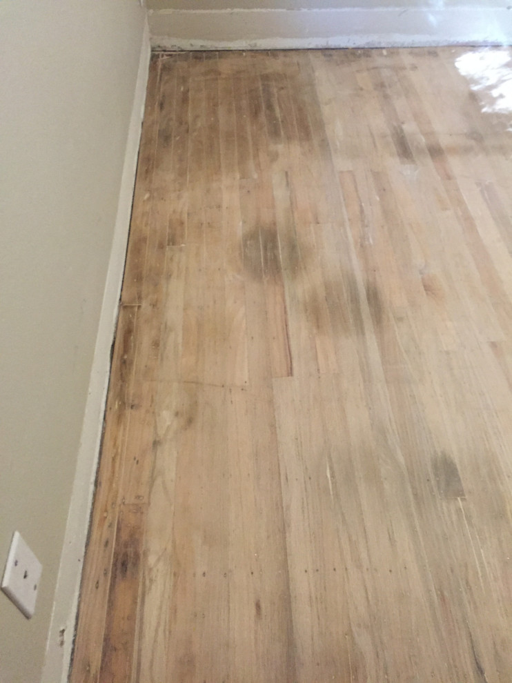 WOOD FLOOR RESURFACING