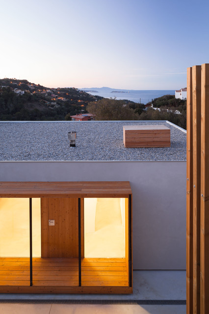 Casa eficient a Begur moderno-portico