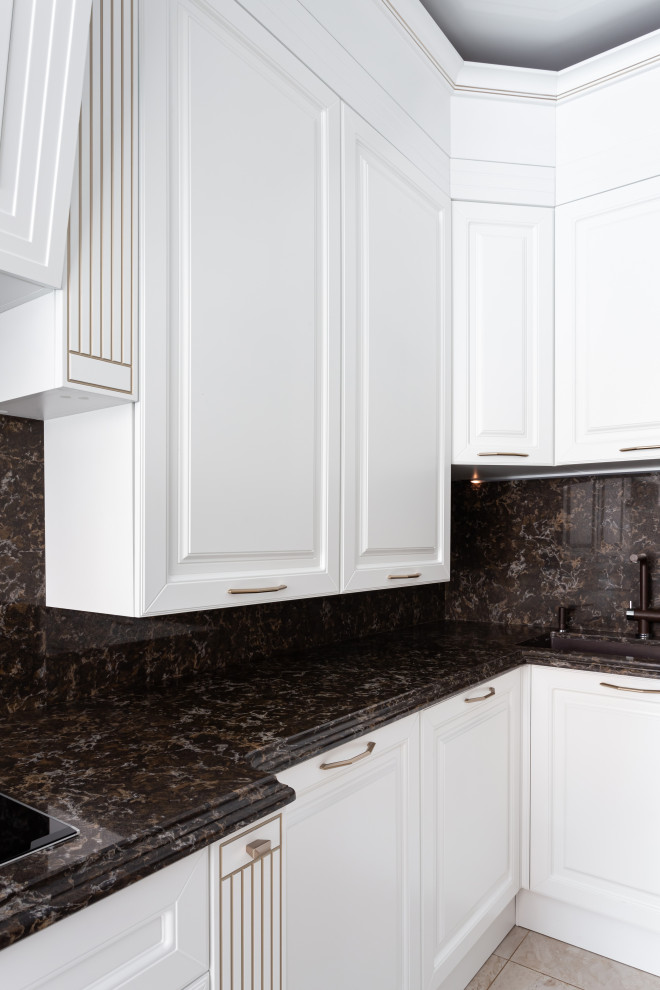 Угловая классическая кухня в КП Загорянка парк