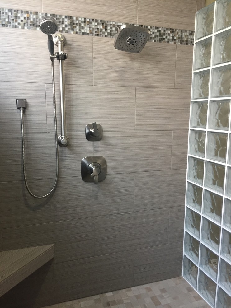 Example of a trendy bathroom design in Portland