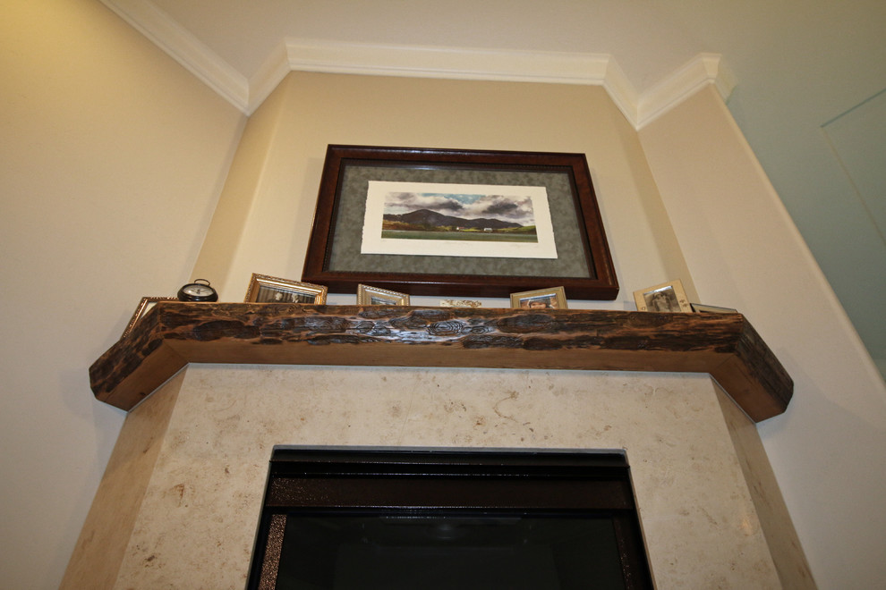 Inspiration for a rustic home design remodel in Sacramento