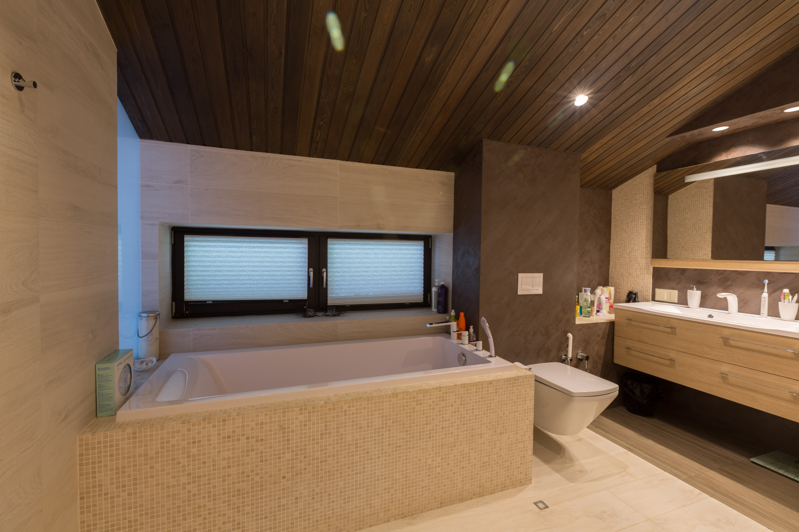 Дом в коттеджном поселке Вешки