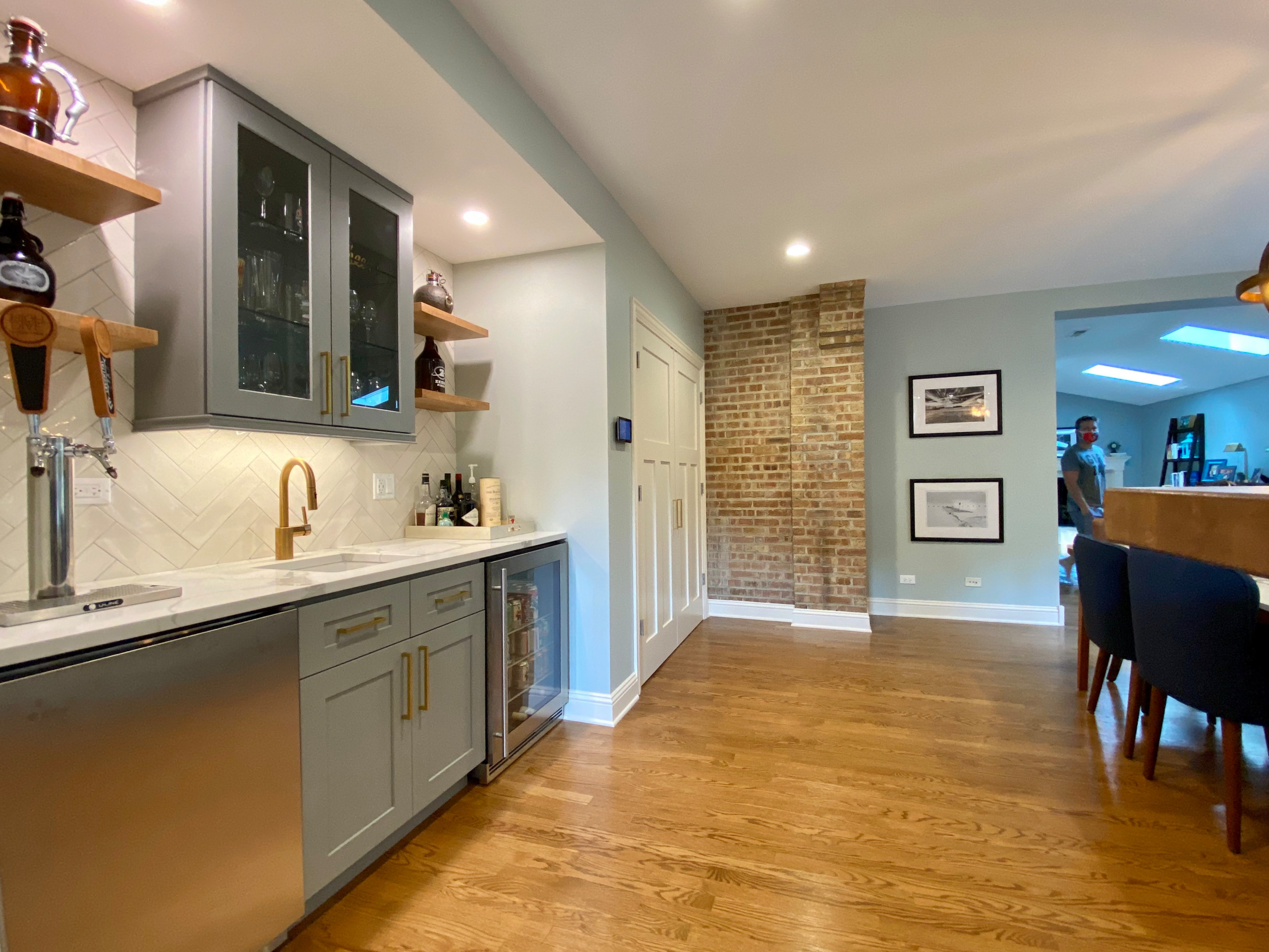 Highland Park Living Room / Kitchen / Wet Bar