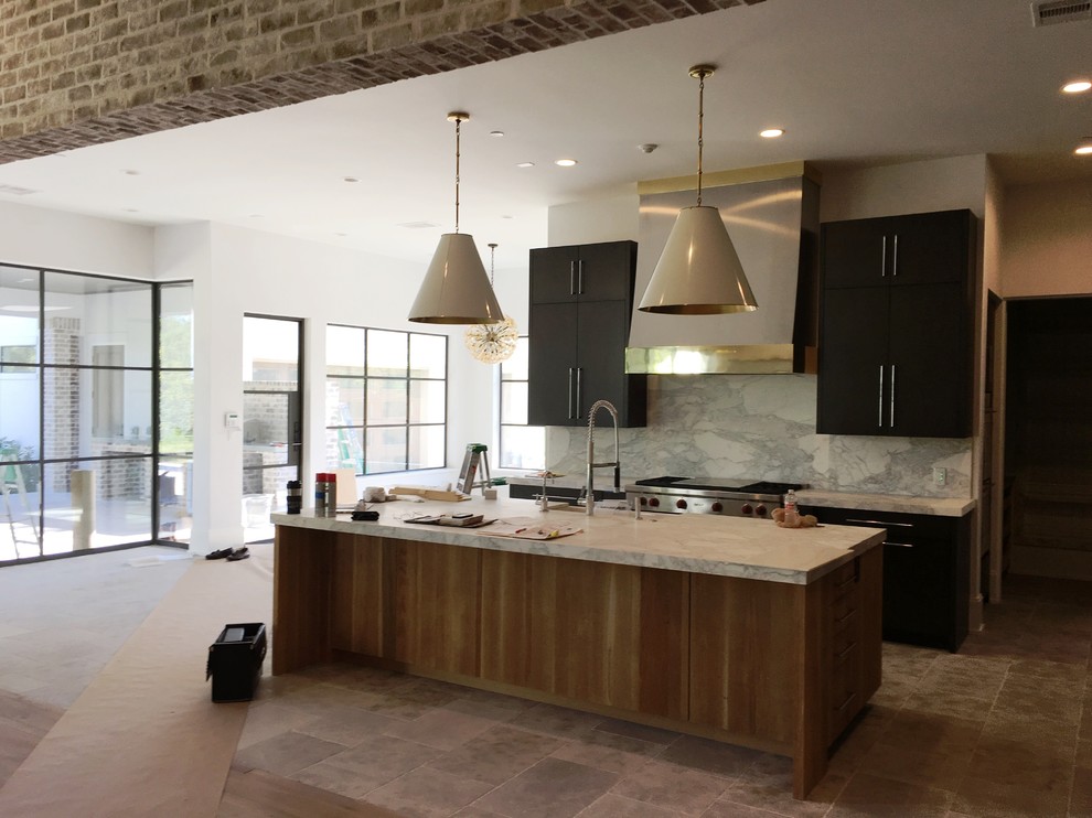 Inspiration for a transitional kitchen remodel in Houston