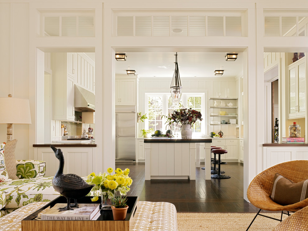 Design ideas for a country living room in San Francisco.