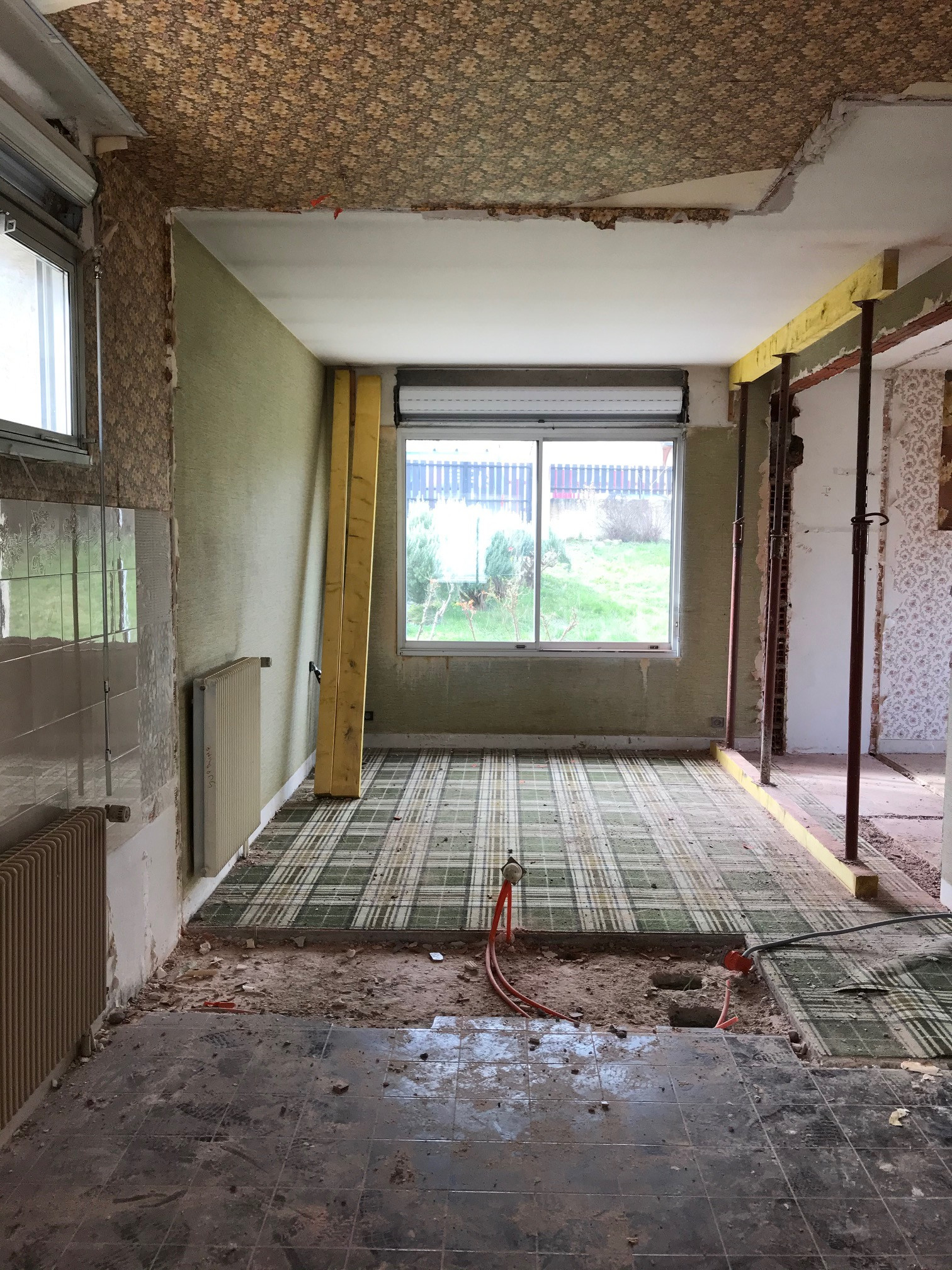 Rénovation d'une maison individuelle de 160 m² et modification de clôture