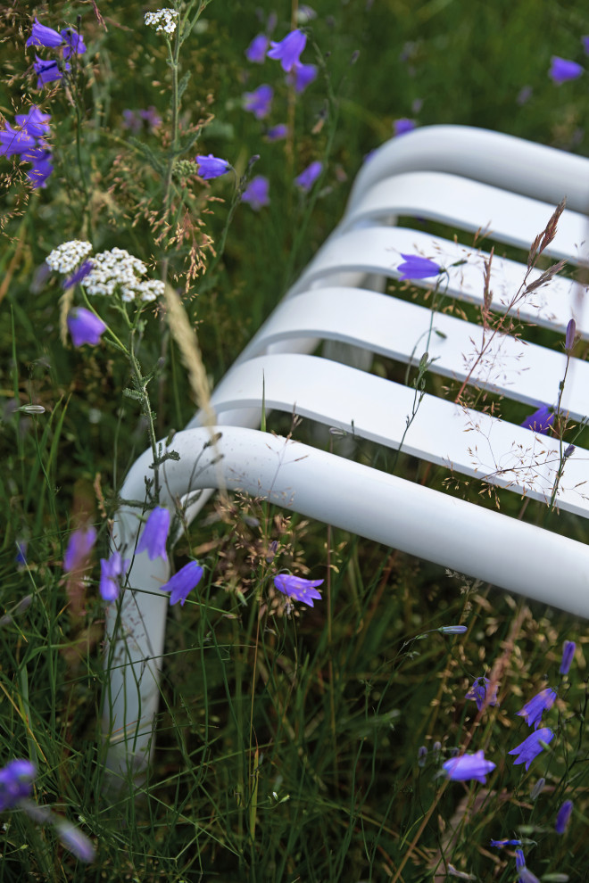 Мебель из металла