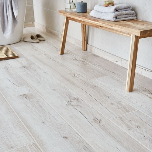 Studio Hardwood Flooring: Stained Or Whitewashed? - Addicted 2 Decorating®