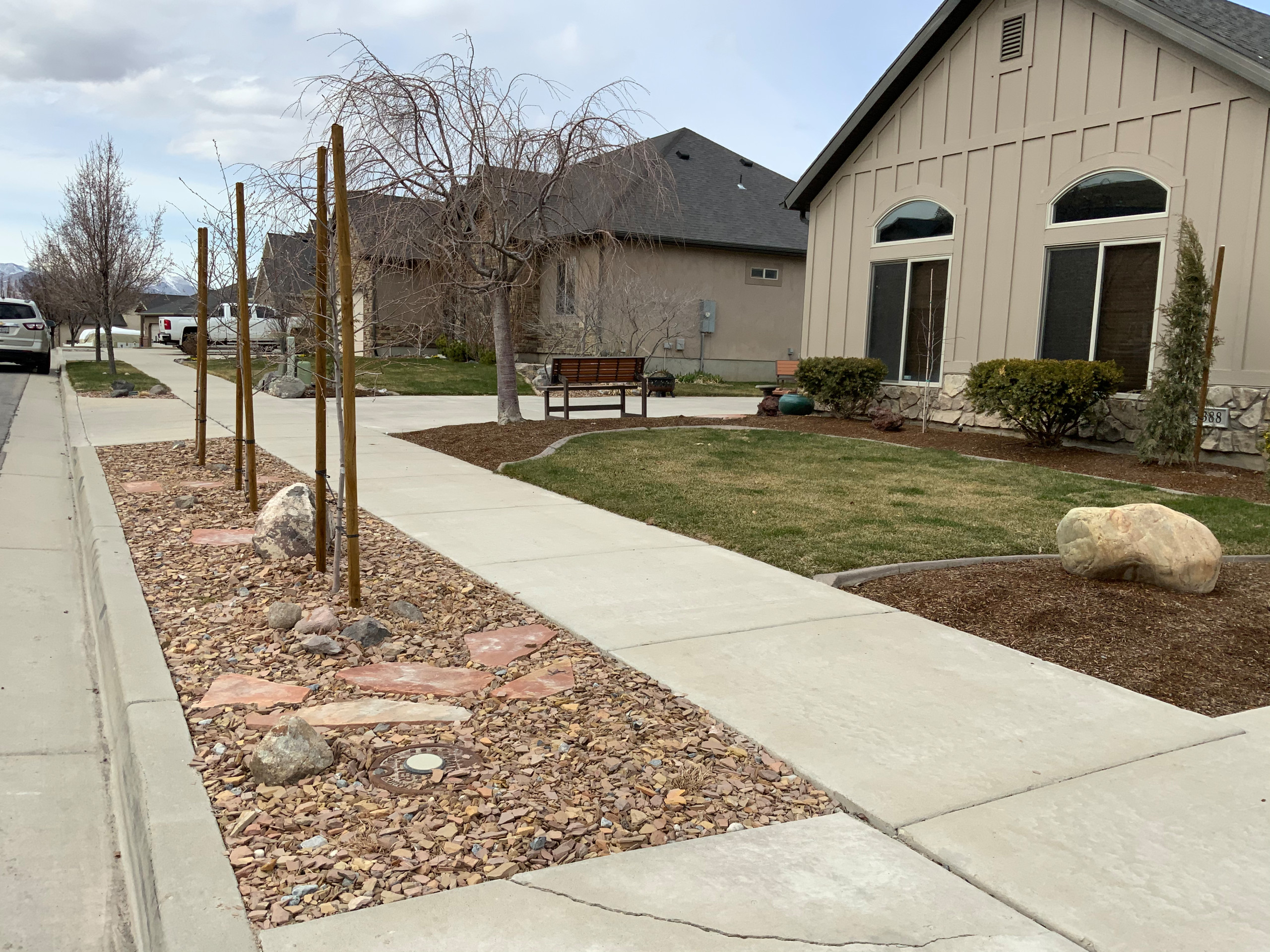 Neighborhood Friendly Front Yard