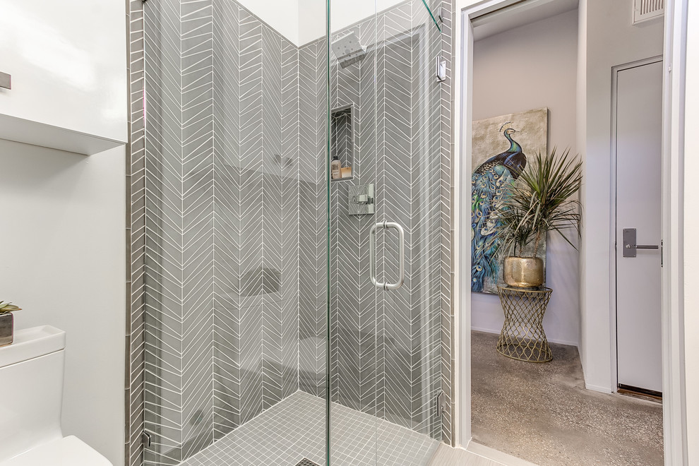 Bathroom - transitional bathroom idea in Orange County
