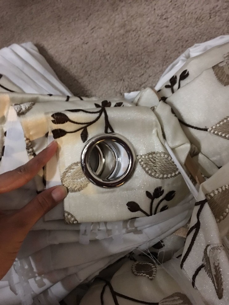 Which color curtain rod to choose?