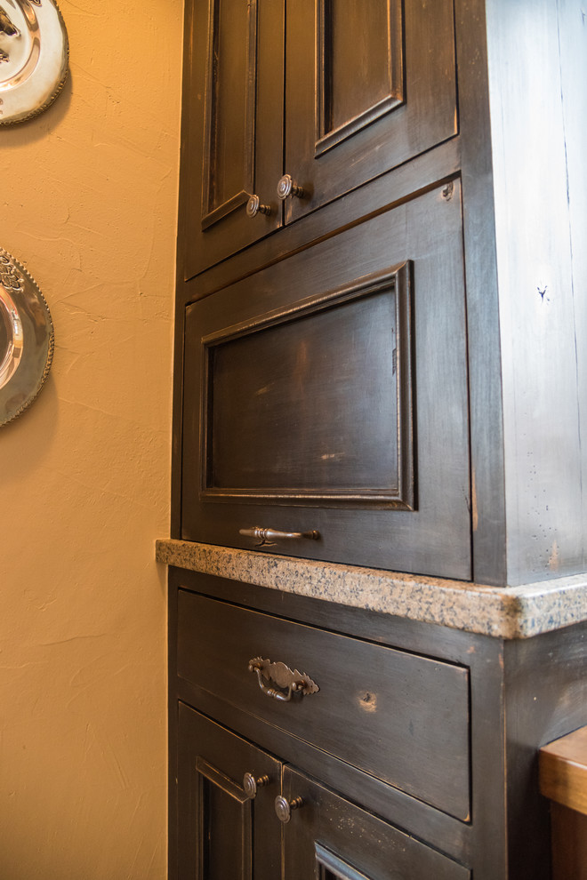 Inspiration for a rustic home design remodel in Denver